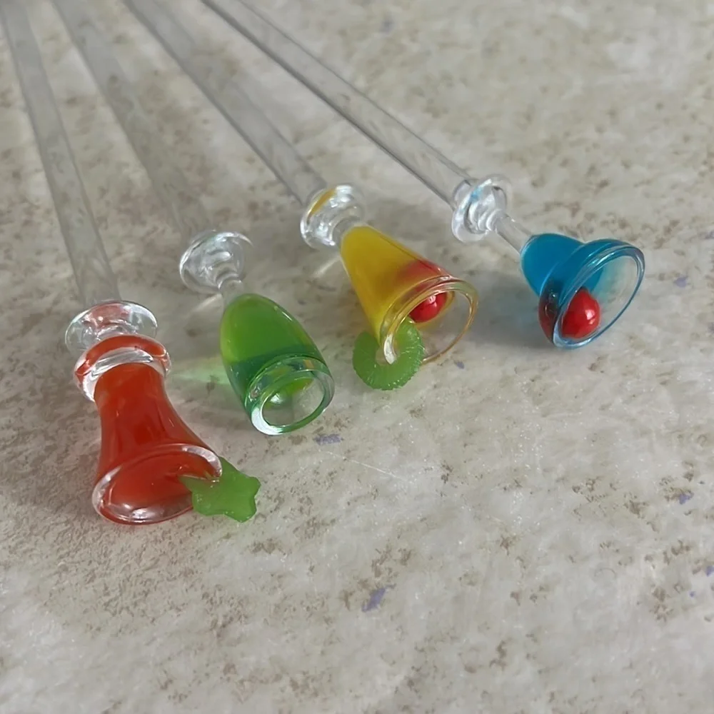Plastic Cocktail Swizzle Sticks set of 4